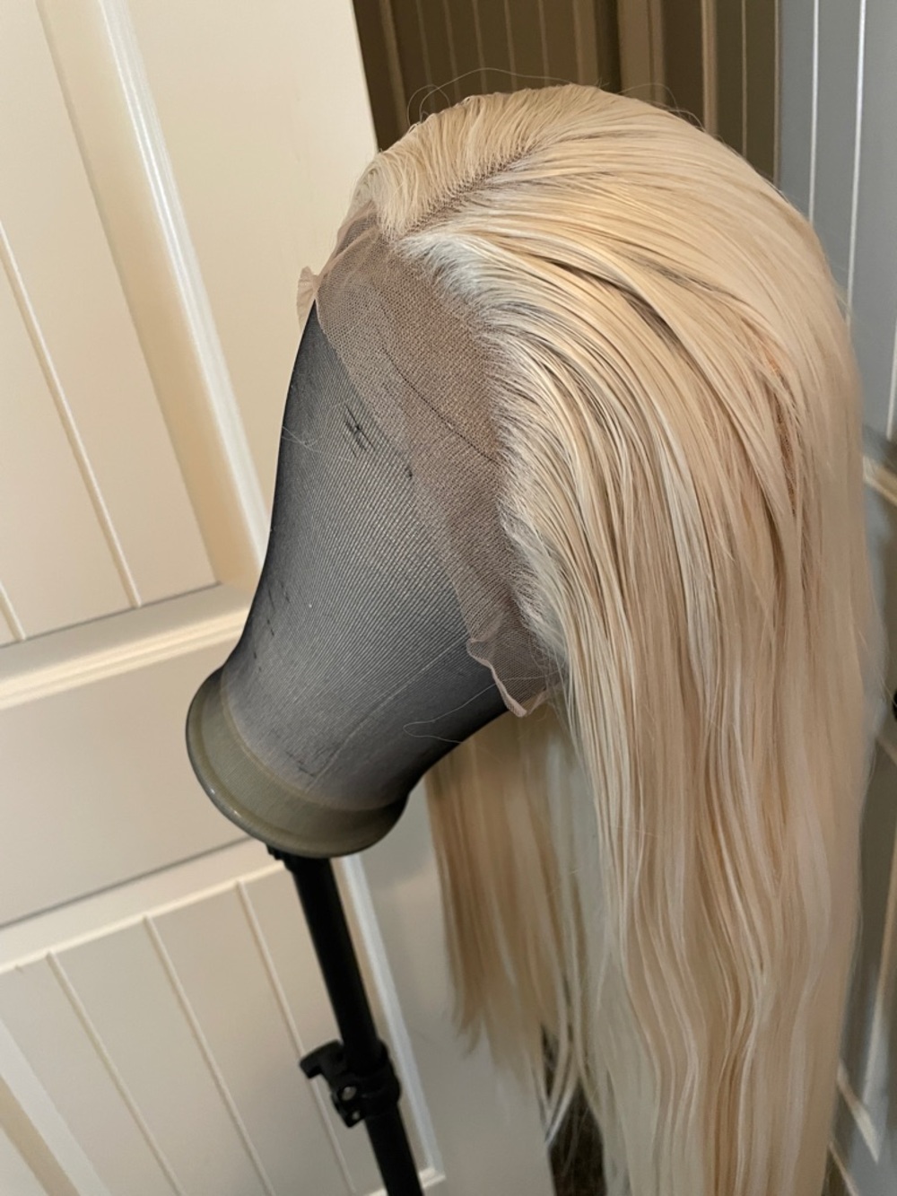 Blonde Synthetic Women's Lace Front Wig - Classic Light Blonde